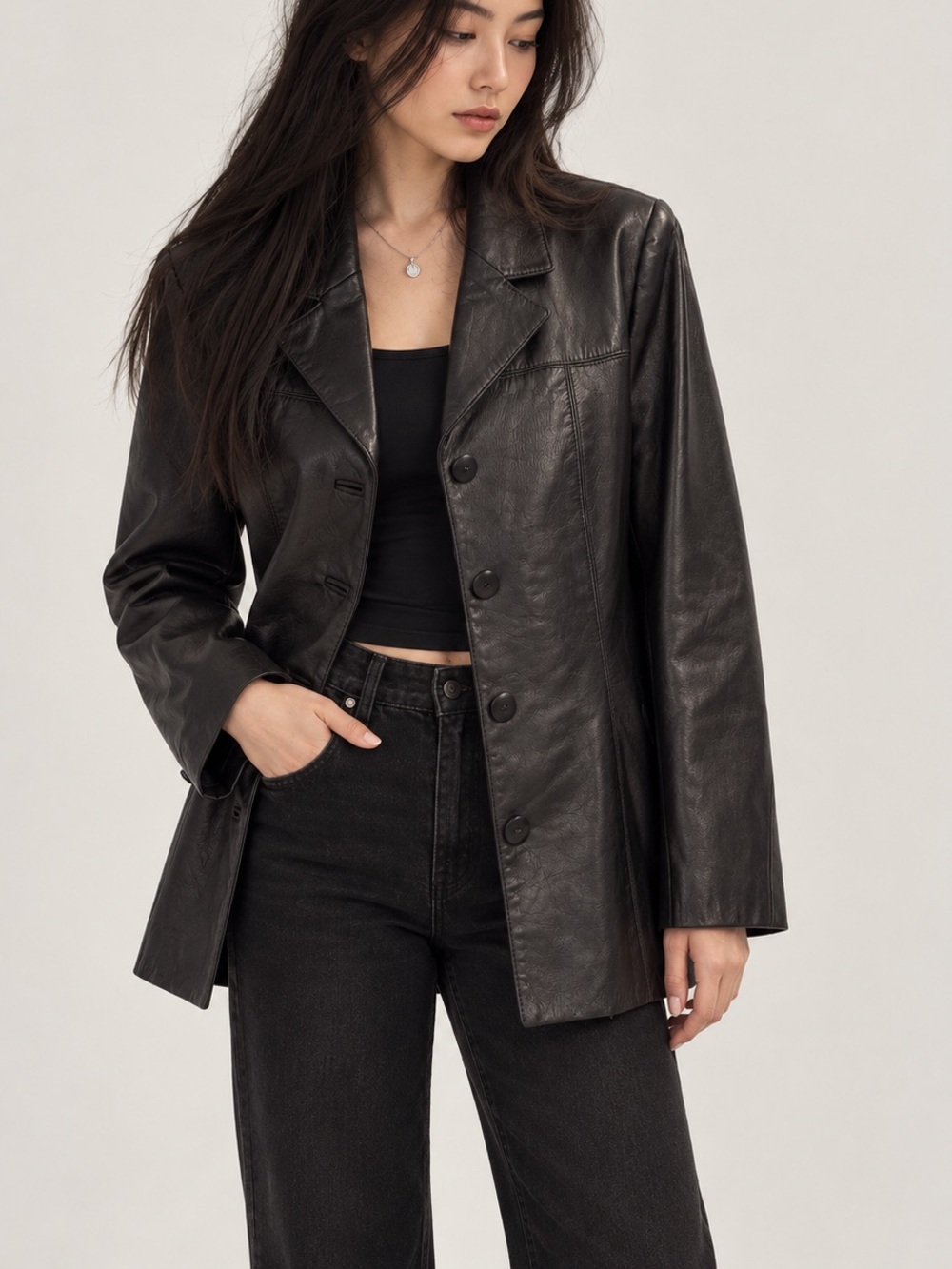 Danier Leather Jacket in black Like New